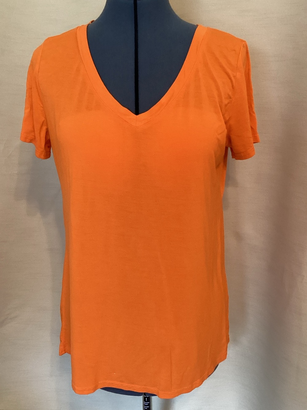 Amazon Women's V-Neck Short Sleeve Tee - Bright Orange